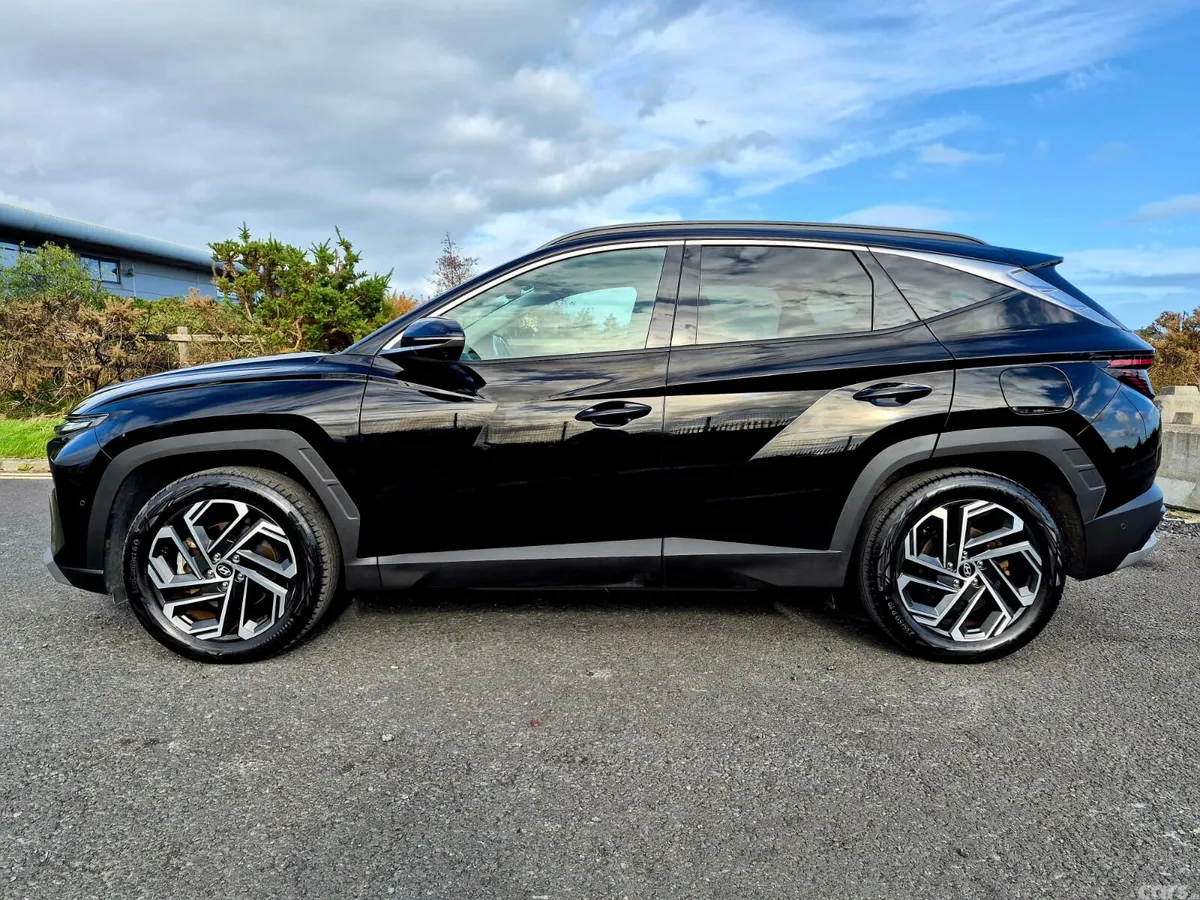 Hyundai Tucson SUV, Petrol Plug-in Hybrid, 2024, Black