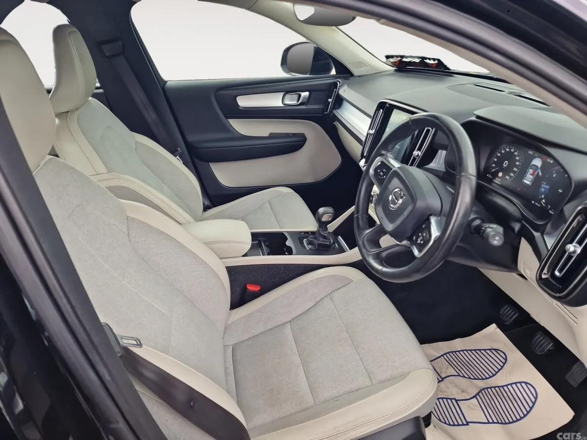 Volvo XC40 SUV, Diesel, 2018, Black