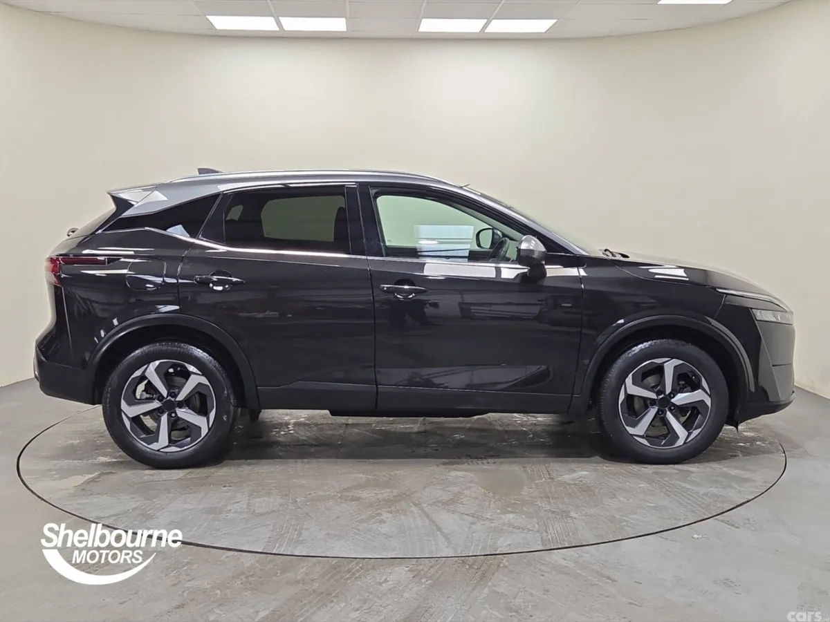 Nissan Qashqai Hatchback, Petrol, 2023, Black
