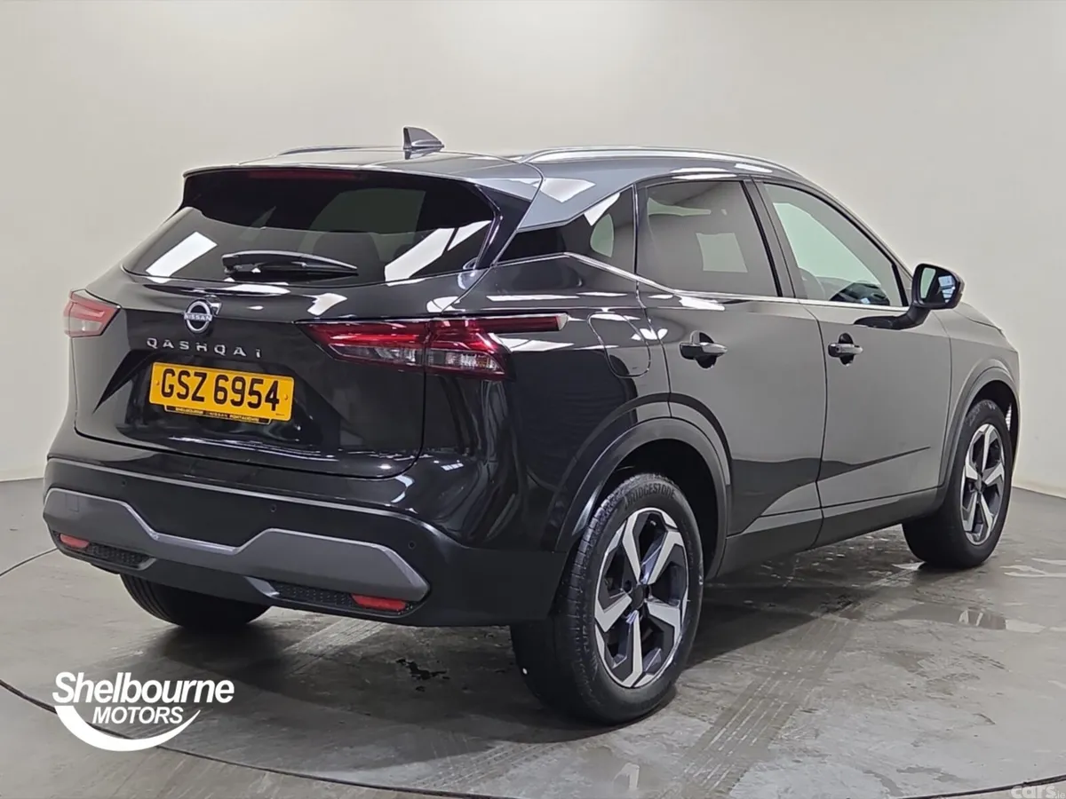 Nissan Qashqai Hatchback, Petrol, 2023, Black