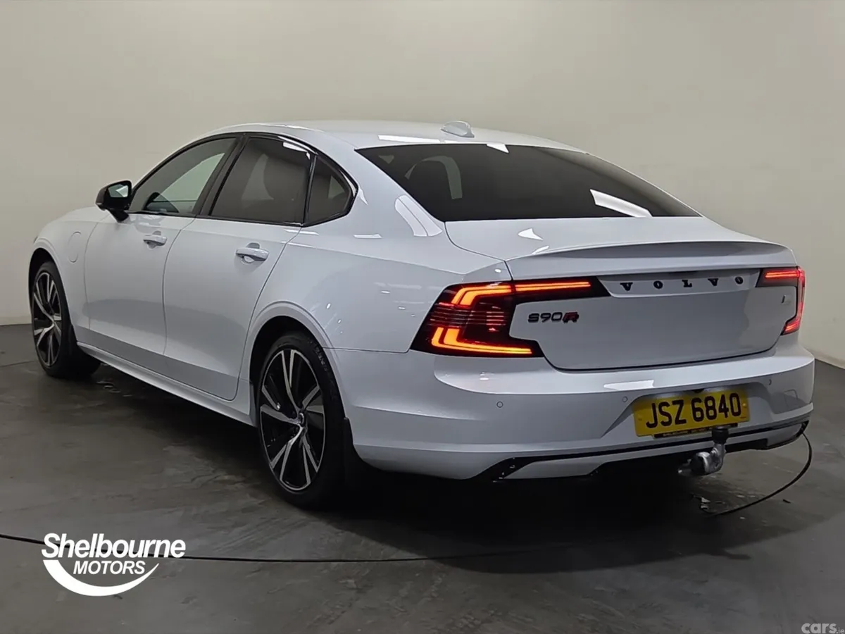 Volvo S90 Saloon, Petrol Hybrid, 2021, White