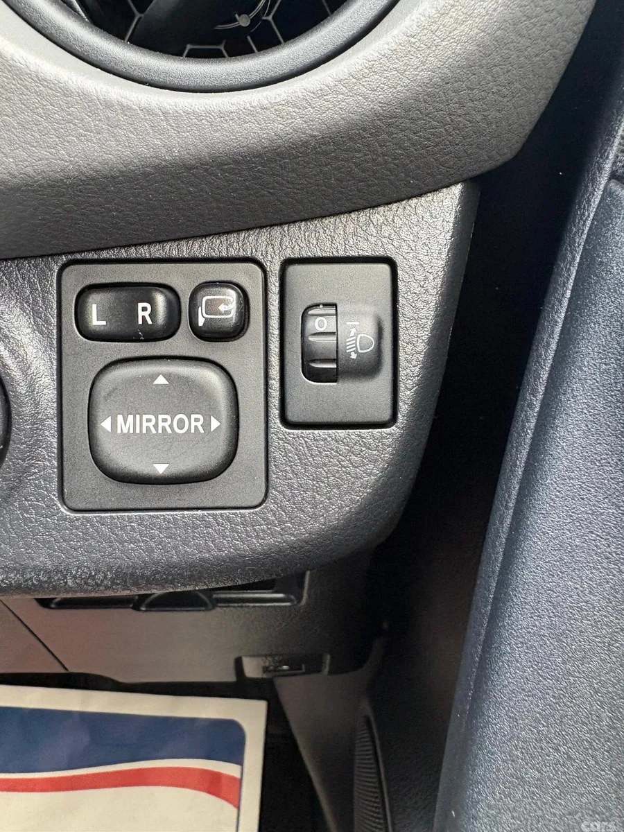 Toyota Vitz Hatchback, Petrol, 2015, Black