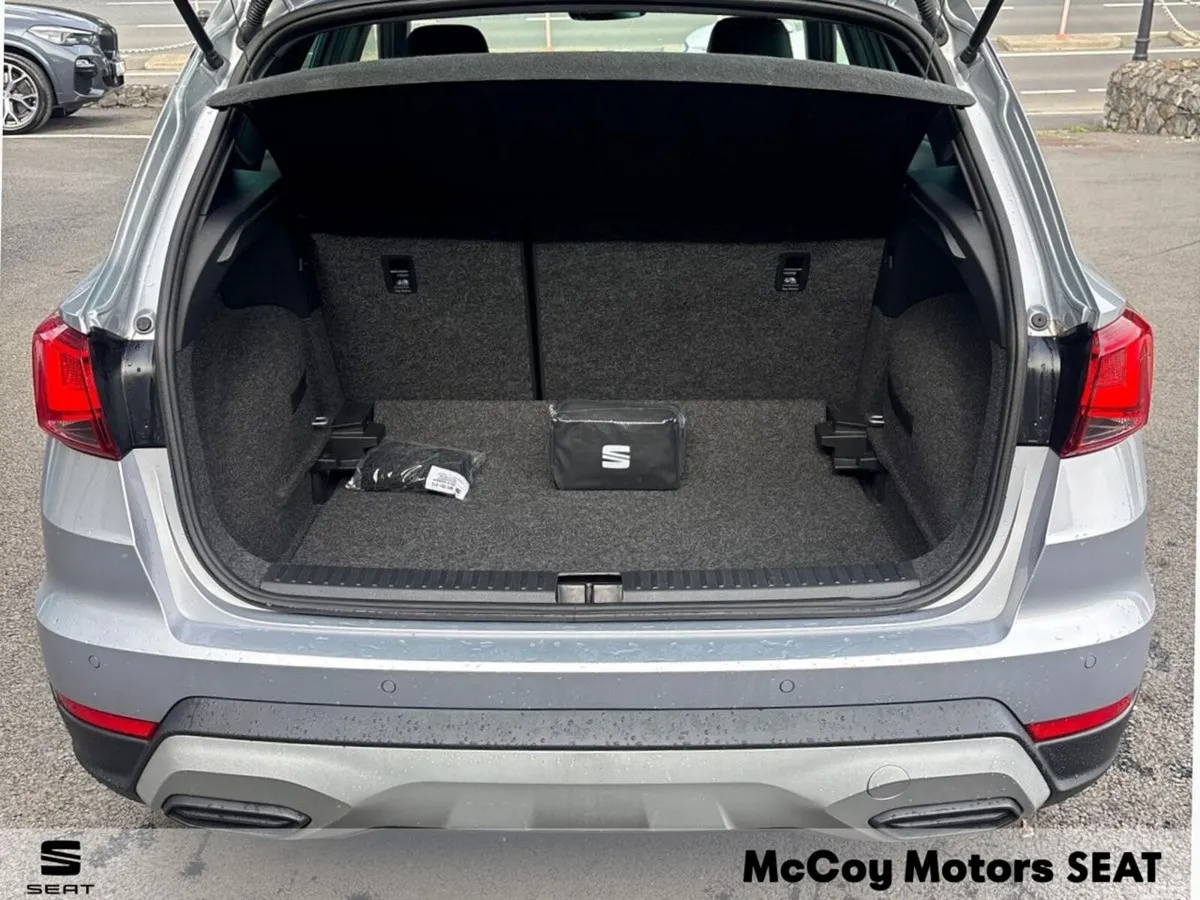 SEAT Arona SUV, Petrol, 2023, Silver