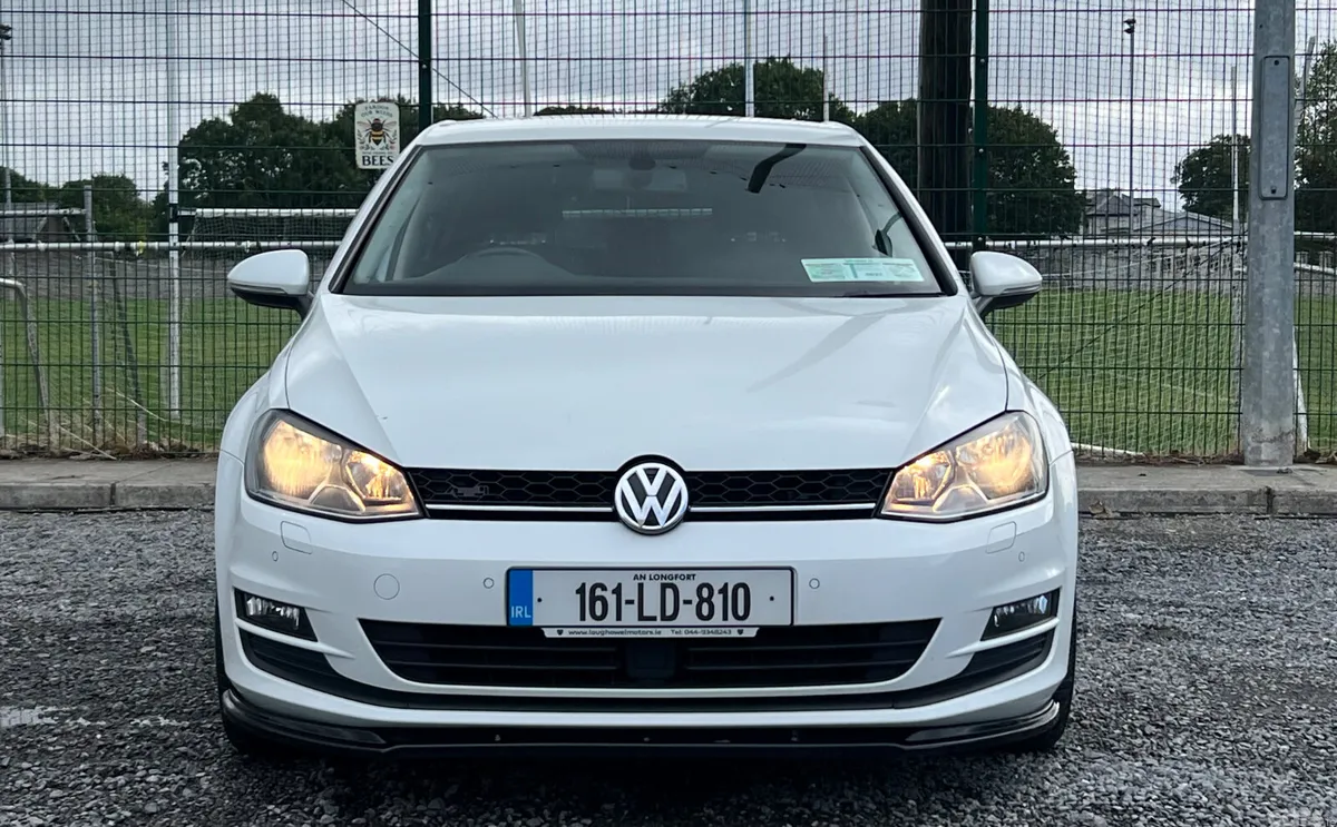 Volkswagen Golf Hatchback, Diesel, 2016, White
