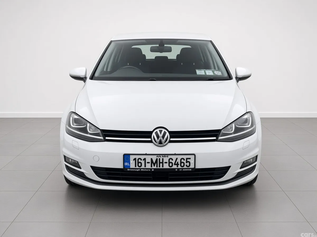 Volkswagen Golf Hatchback, Petrol, 2016, White