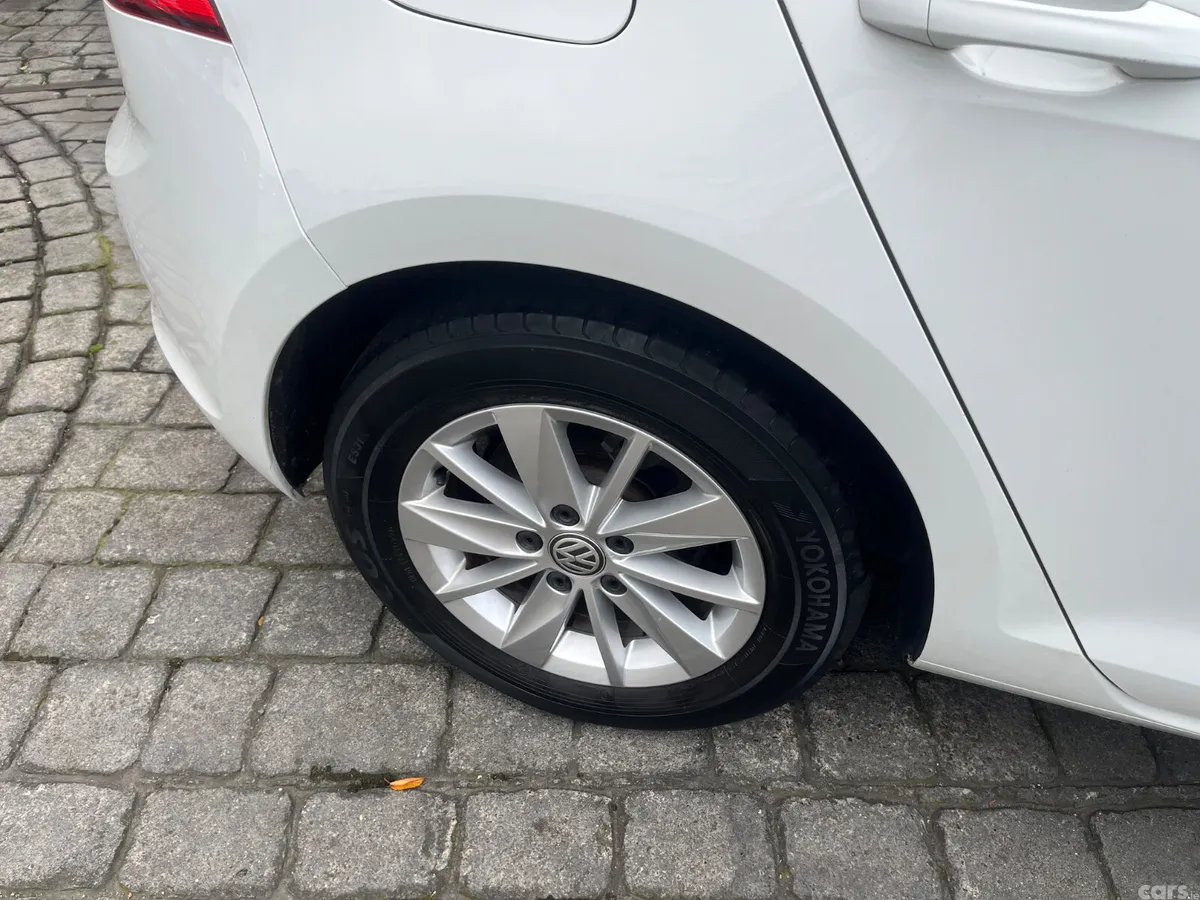 Volkswagen Golf Hatchback, Petrol, 2016, White