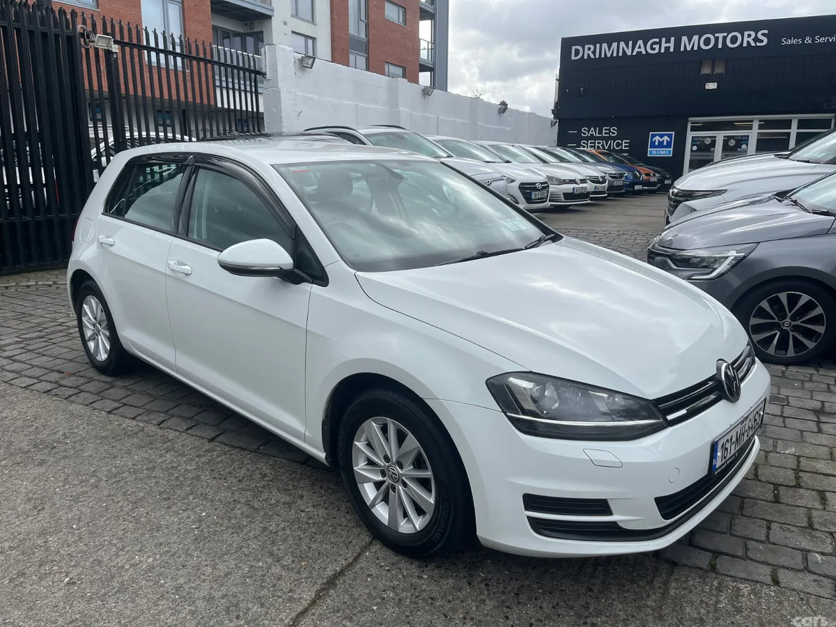 Volkswagen Golf Hatchback, Petrol, 2016, White