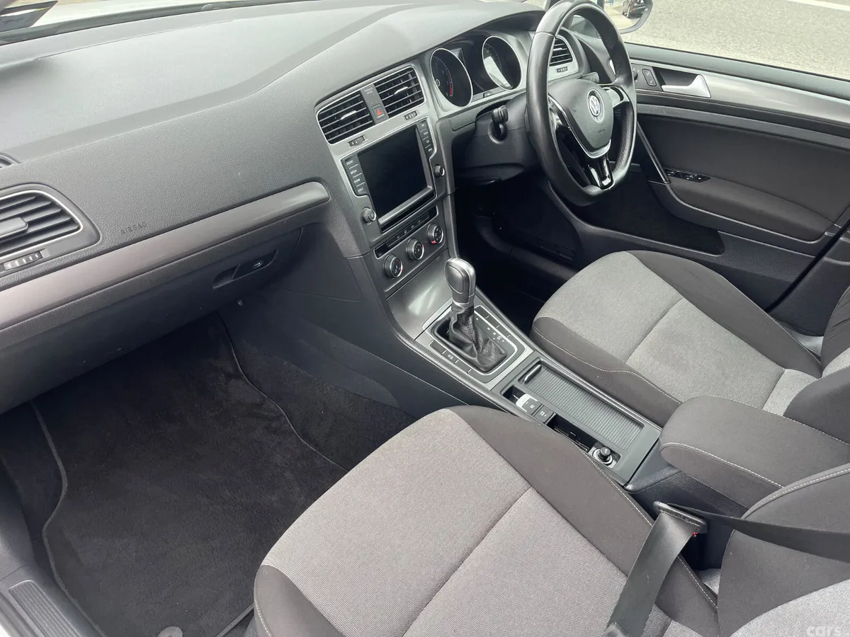 Volkswagen Golf Hatchback, Petrol, 2016, White