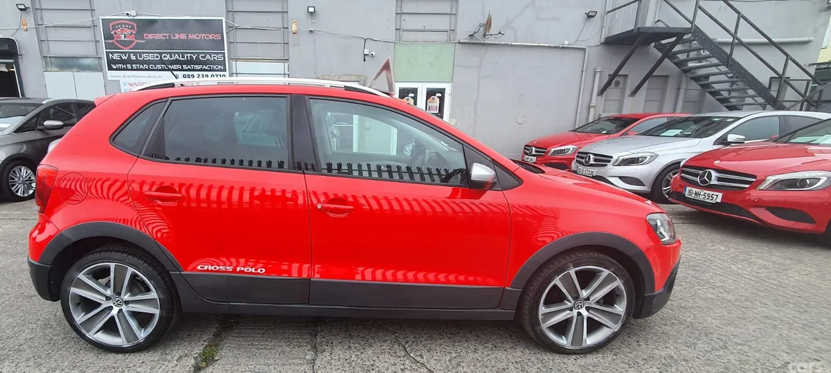 Volkswagen Polo Hatchback, Diesel, 2014, Red