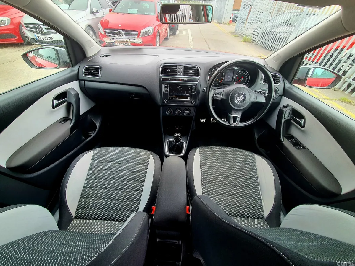 Volkswagen Polo Hatchback, Diesel, 2014, Red