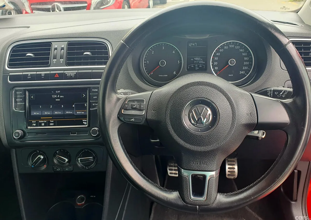 Volkswagen Polo Hatchback, Diesel, 2014, Red