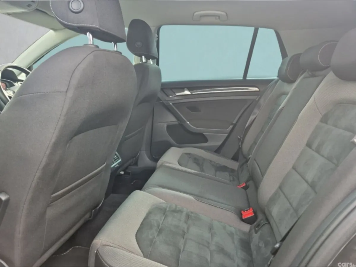 Volkswagen Golf Hatchback, Petrol, 2018, Black