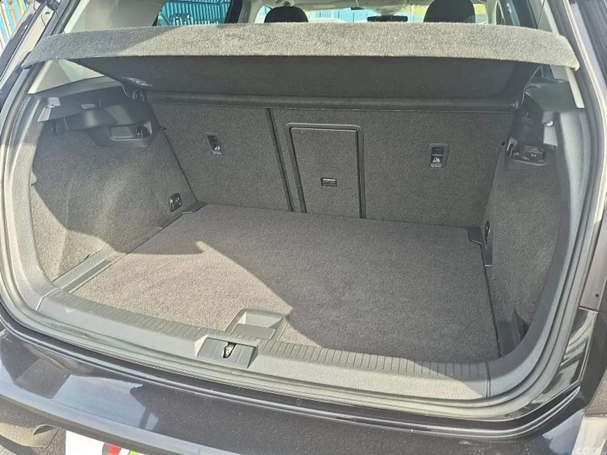 Volkswagen Golf Hatchback, Petrol, 2018, Black