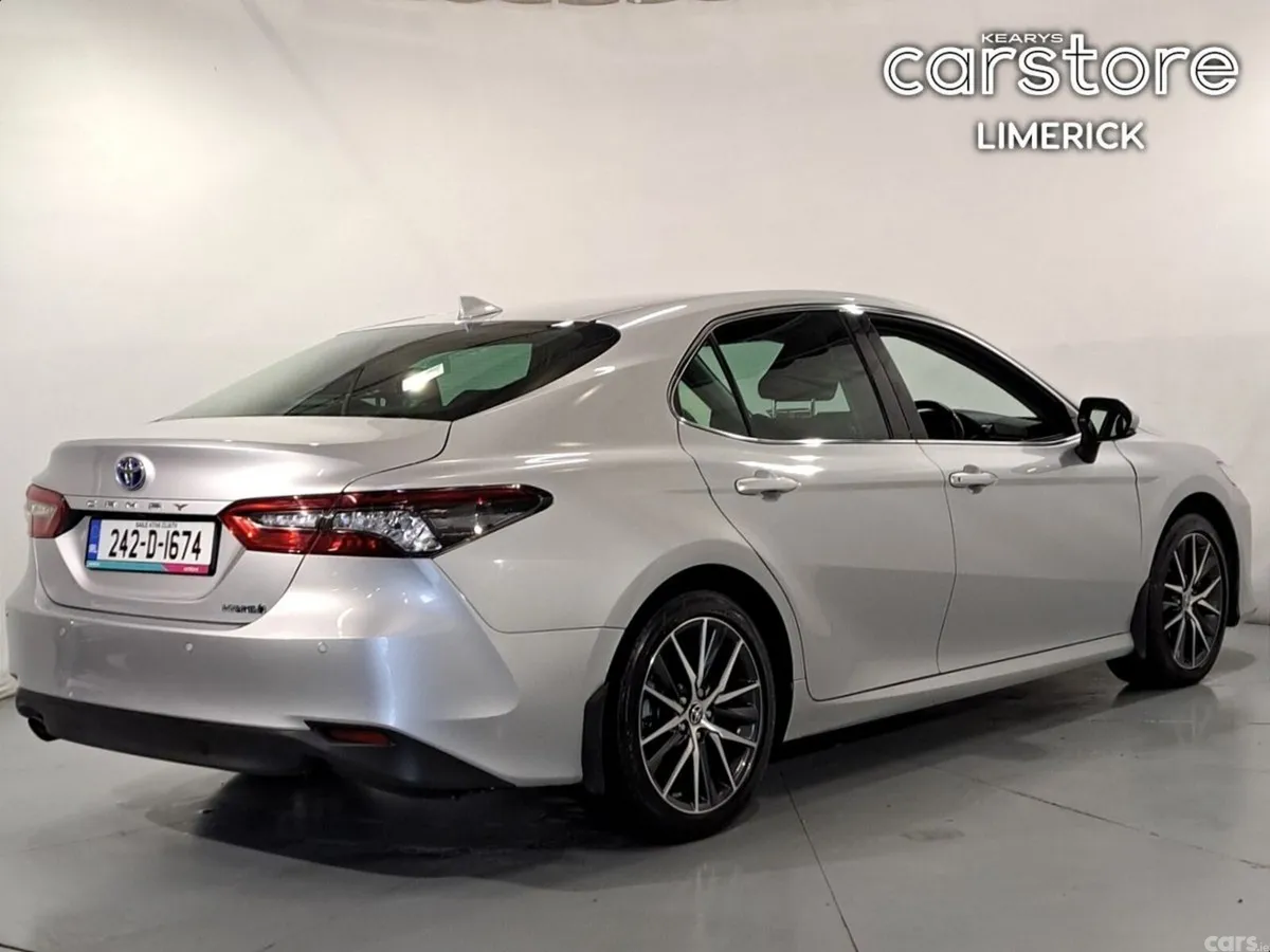 Toyota Camry Saloon, Petrol Hybrid, 2024, Grey