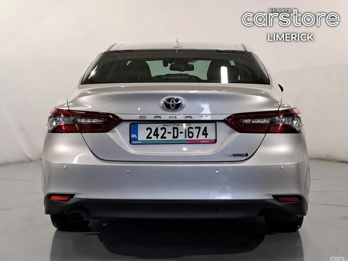 Toyota Camry Saloon, Petrol Hybrid, 2024, Grey