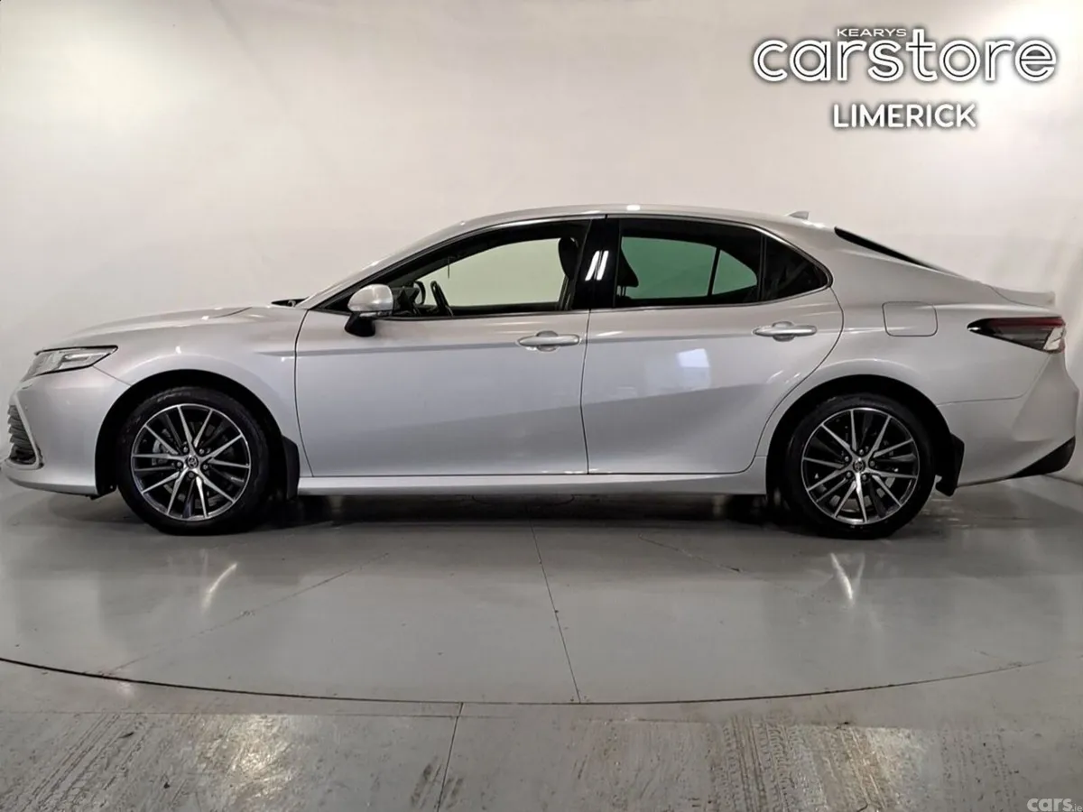 Toyota Camry Saloon, Petrol Hybrid, 2024, Grey