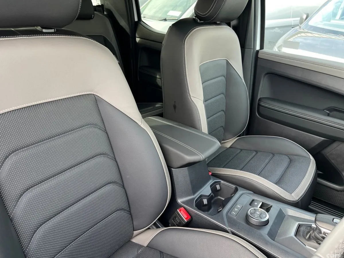 Volkswagen Amarok Pick Up, Diesel, 2026, White