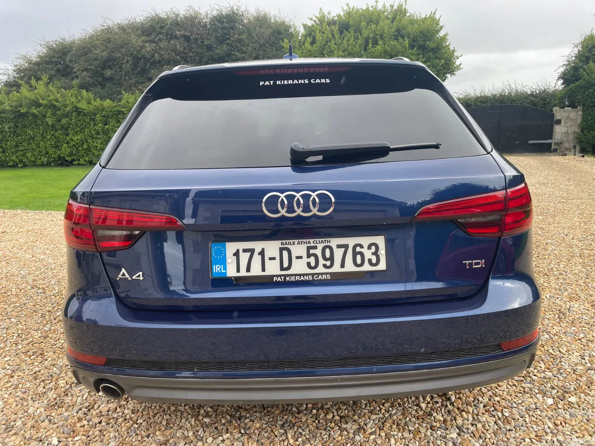 Audi A4 Estate, Diesel, 2017, Blue