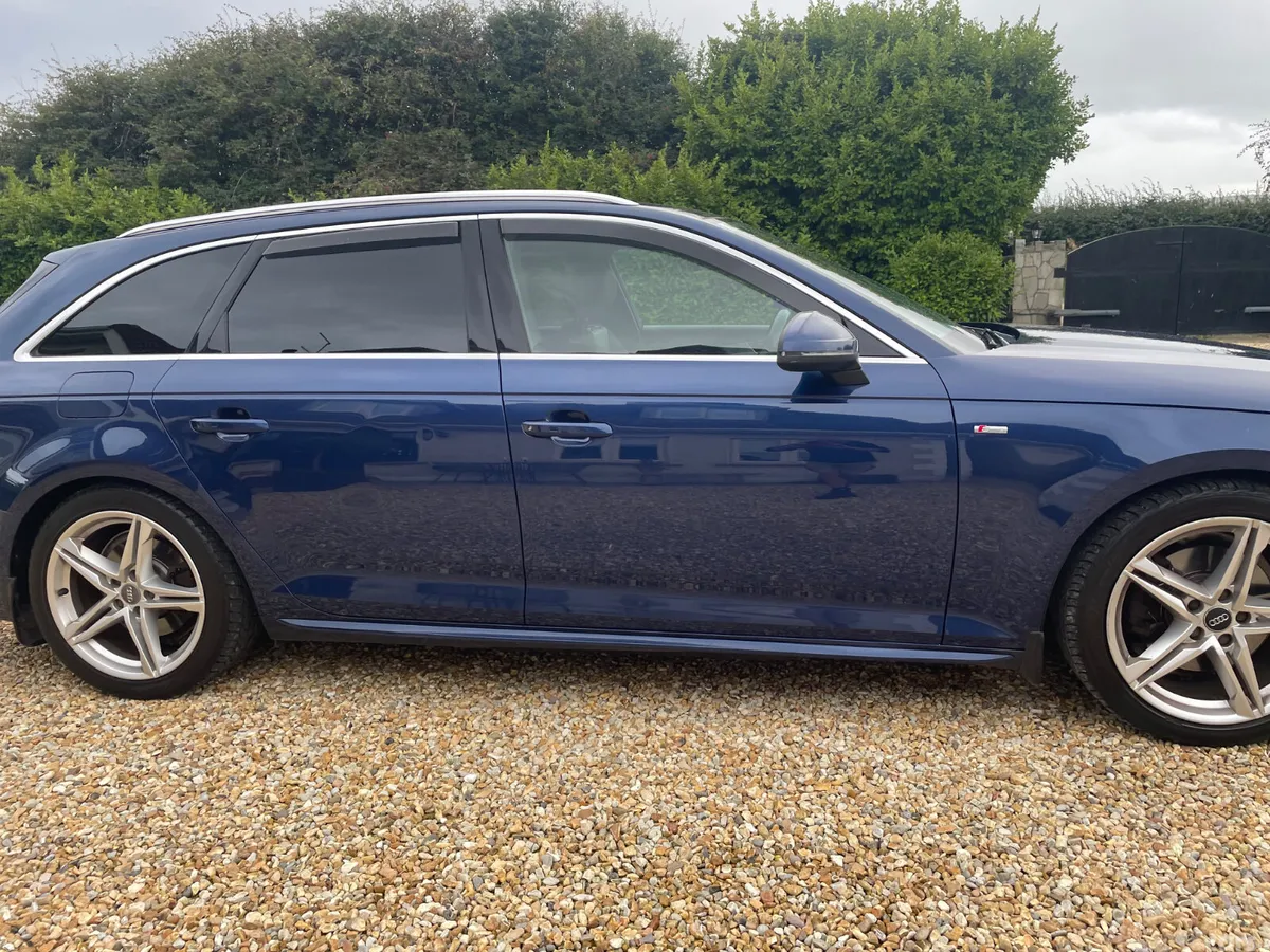 Audi A4 Estate, Diesel, 2017, Blue