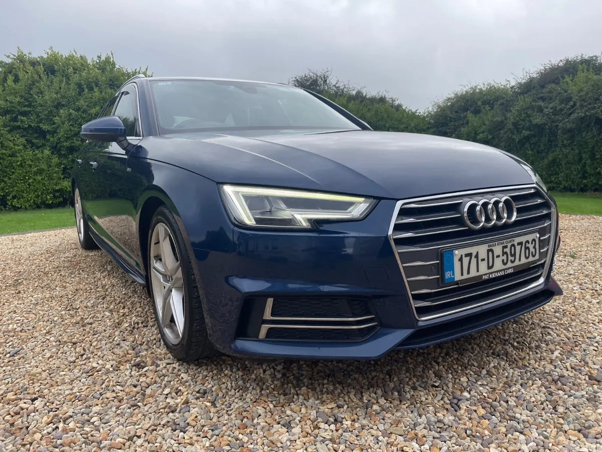 Audi A4 Estate, Diesel, 2017, Blue
