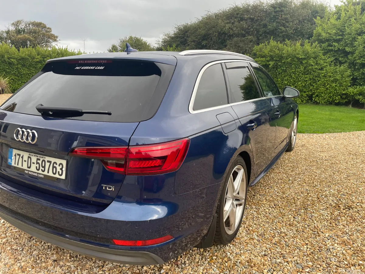 Audi A4 Estate, Diesel, 2017, Blue