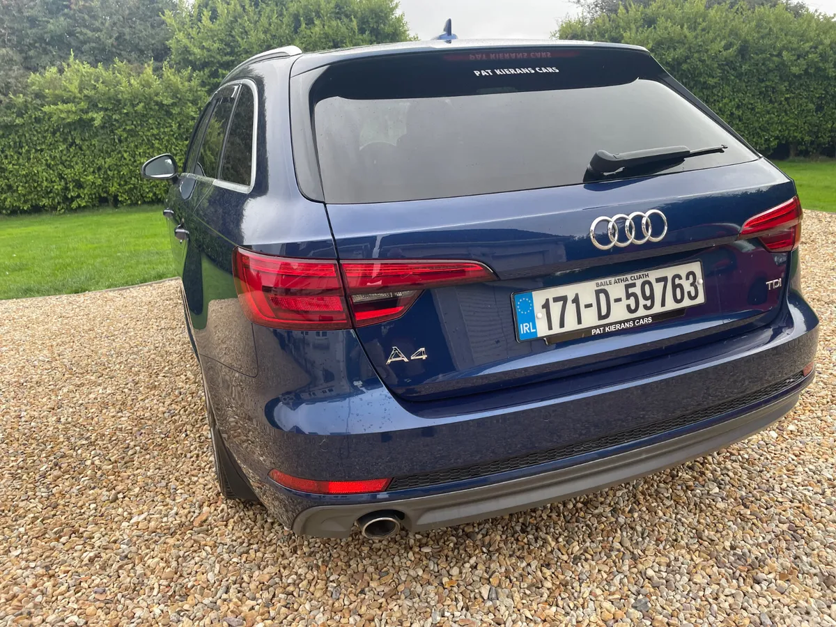 Audi A4 Estate, Diesel, 2017, Blue
