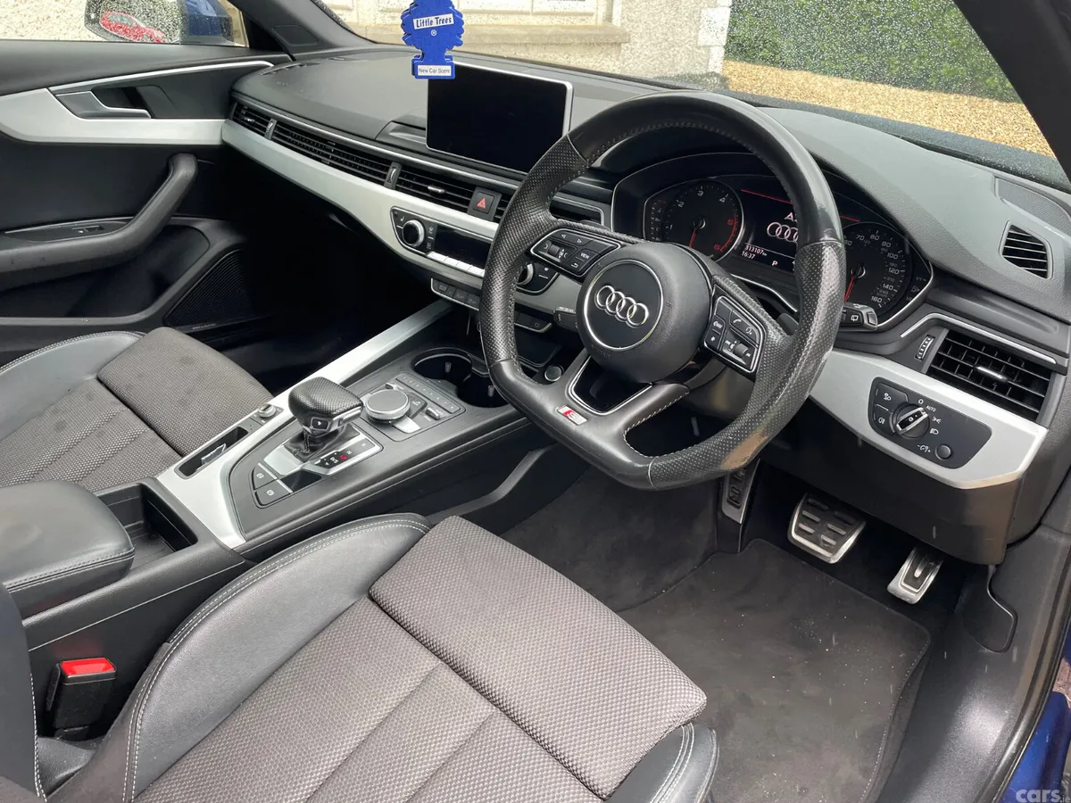 Audi A4 Estate, Diesel, 2017, Blue