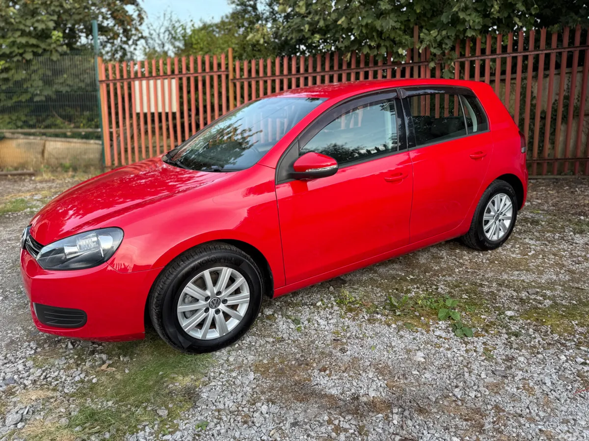 Volkswagen Golf Hatchback, Petrol, 2013, Red