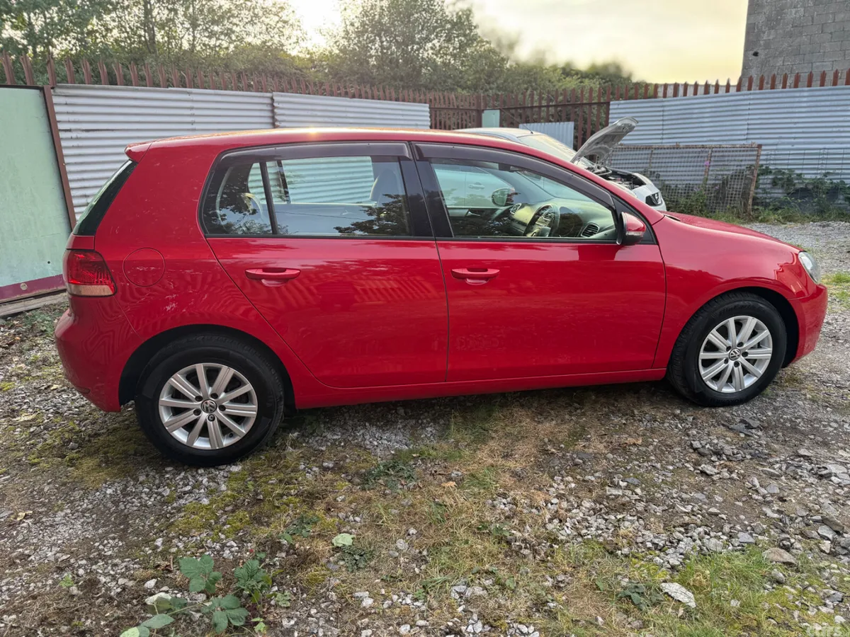 Volkswagen Golf Hatchback, Petrol, 2013, Red