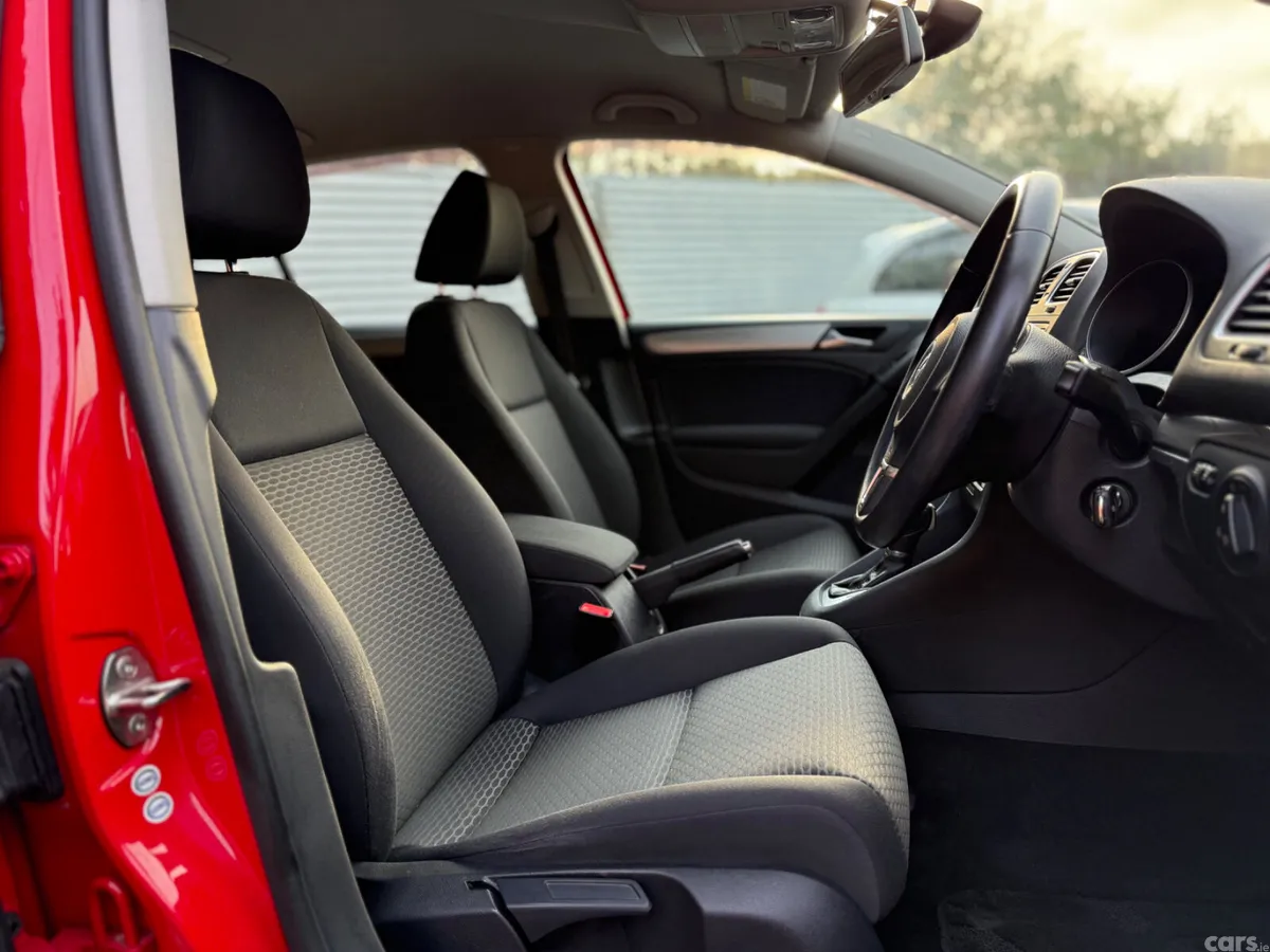 Volkswagen Golf Hatchback, Petrol, 2013, Red