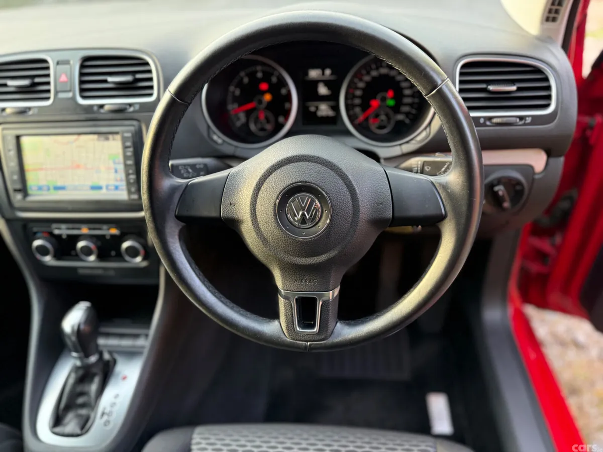 Volkswagen Golf Hatchback, Petrol, 2013, Red