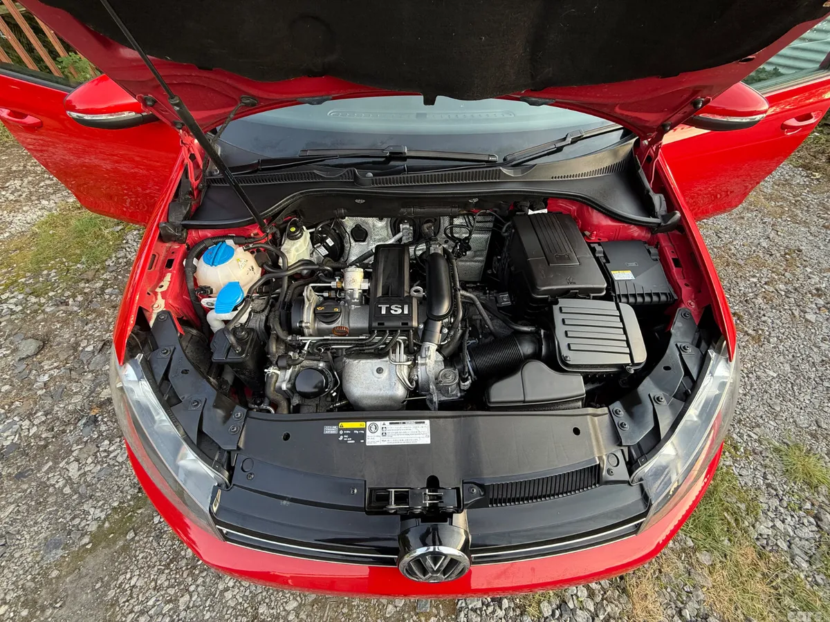 Volkswagen Golf Hatchback, Petrol, 2013, Red