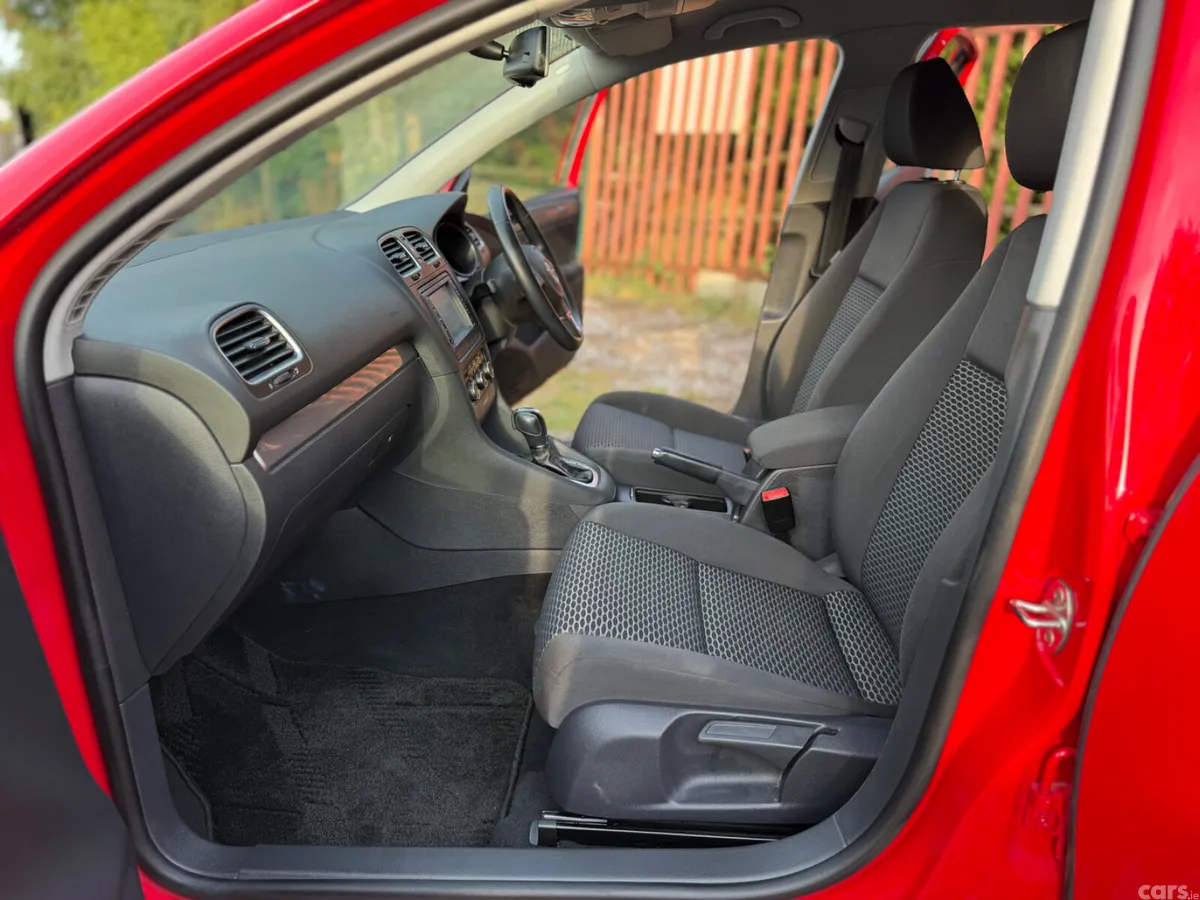 Volkswagen Golf Hatchback, Petrol, 2013, Red