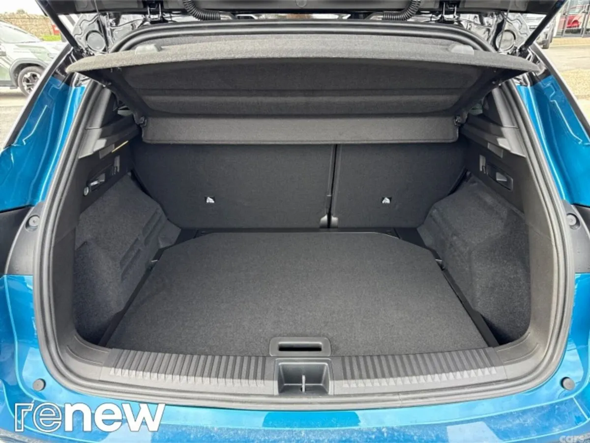 Renault Austral SUV, Petrol Hybrid, 2027, Blue