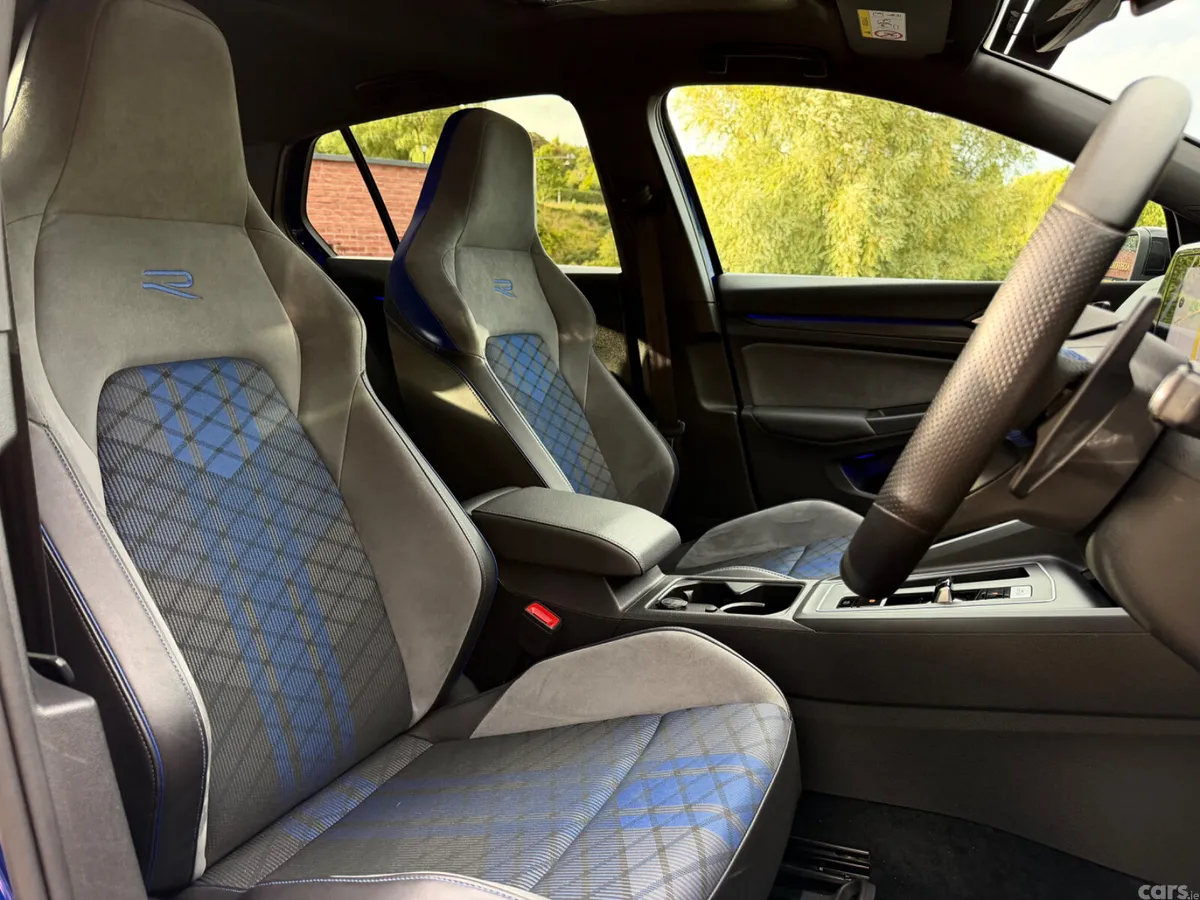 Volkswagen Golf Hatchback, Petrol, 2021, Blue