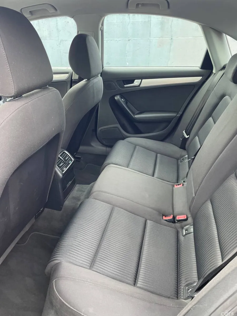 Audi A4 Saloon, Diesel, 2012, Grey