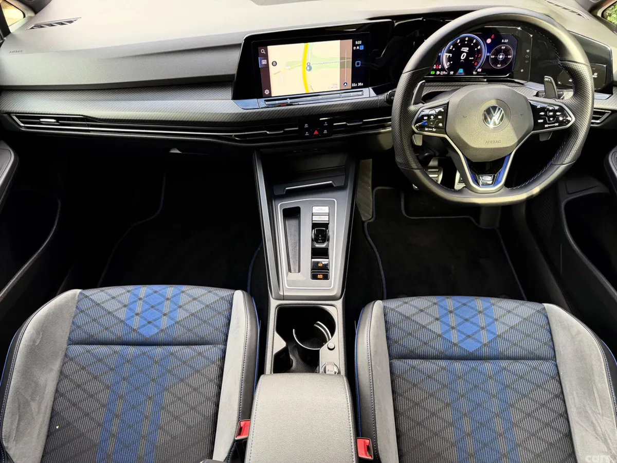 Volkswagen Golf Hatchback, Petrol, 2021, Blue