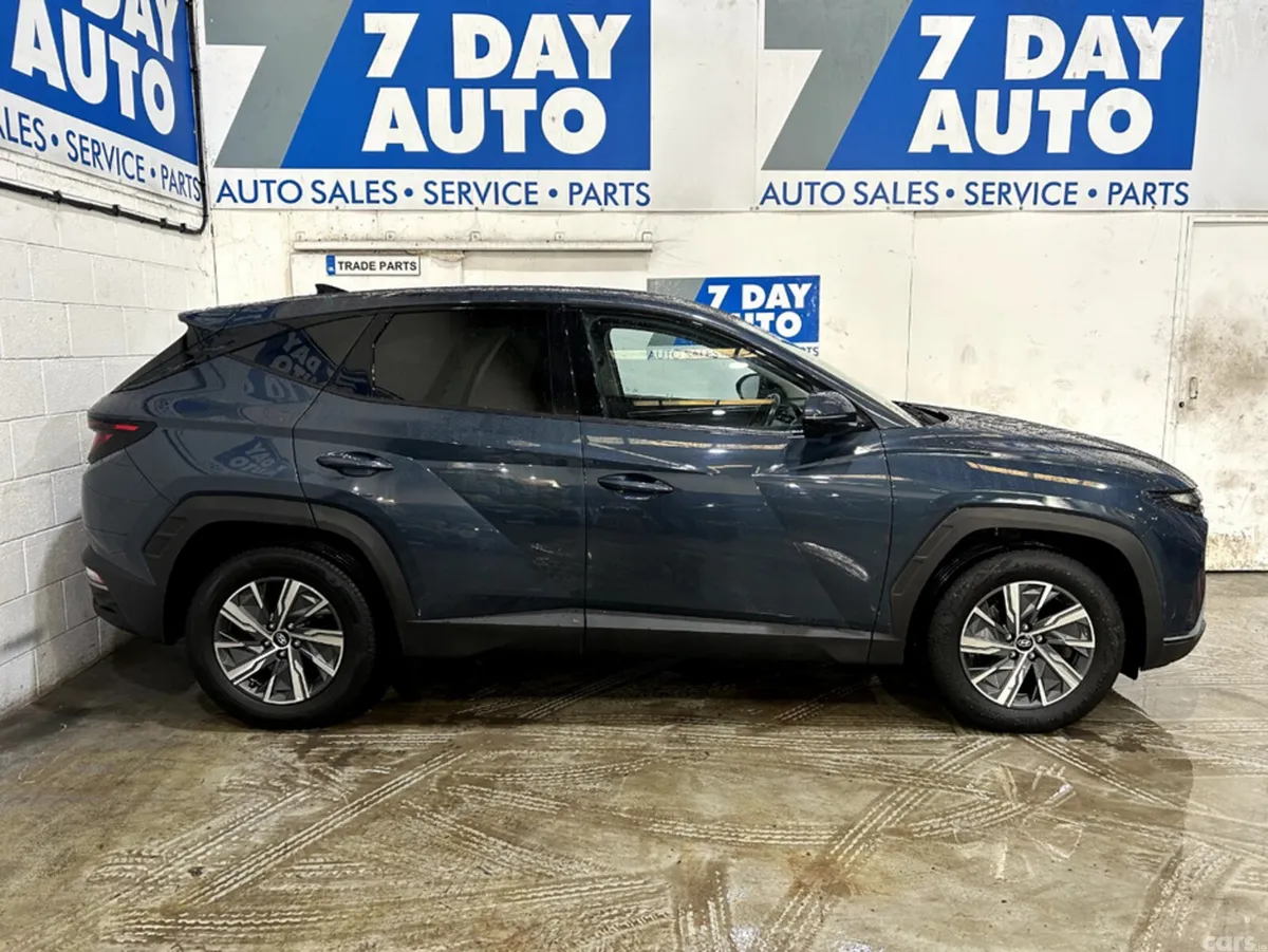 Hyundai Tucson MPV, Diesel, 2022, Blue
