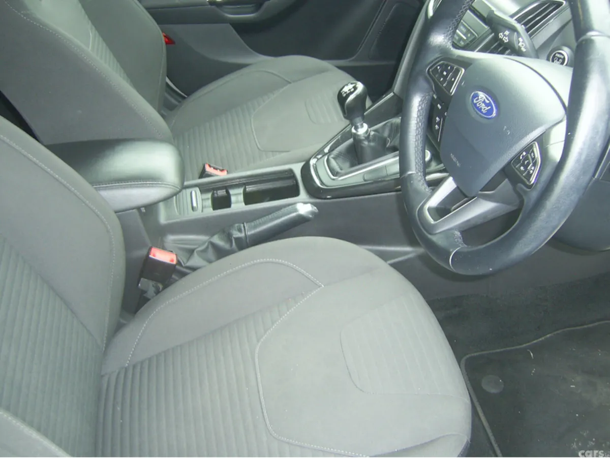 Ford Focus Hatchback, Diesel, 2018, Grey