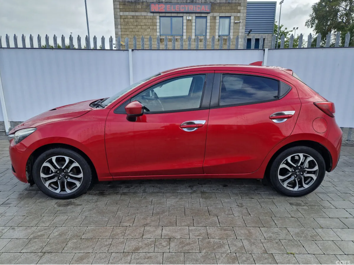 Mazda Mazda2 Hatchback, Diesel, 2016, Red