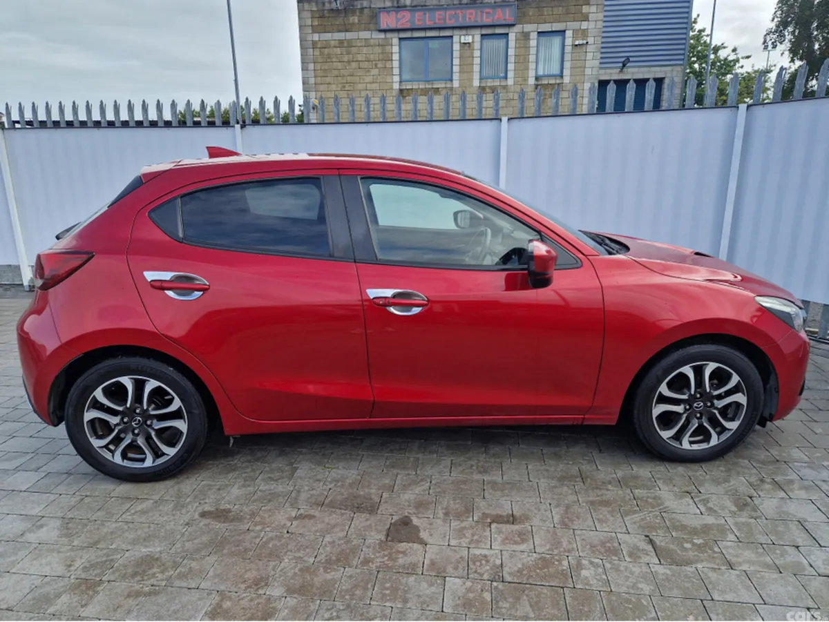 Mazda Mazda2 Hatchback, Diesel, 2016, Red