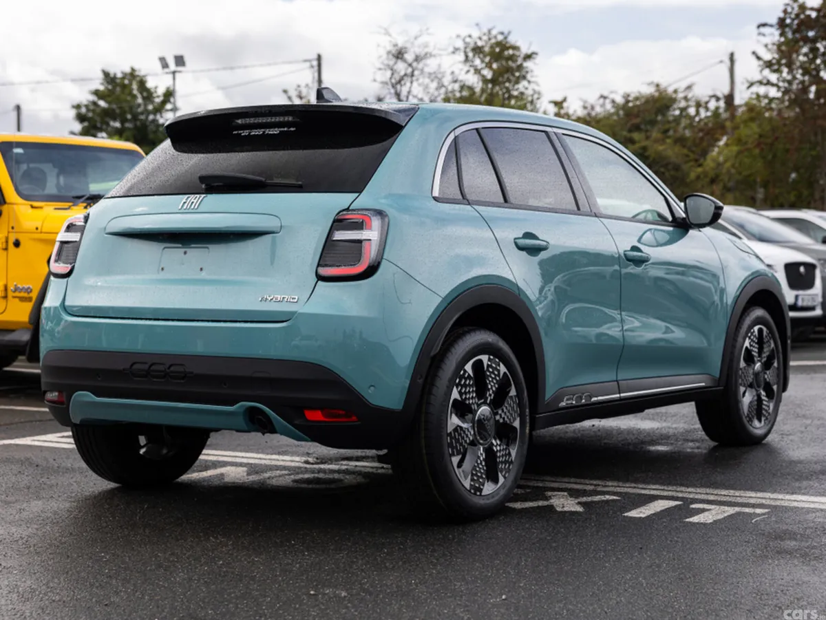 Fiat 600 SUV, Petrol Hybrid, 2026, Blue