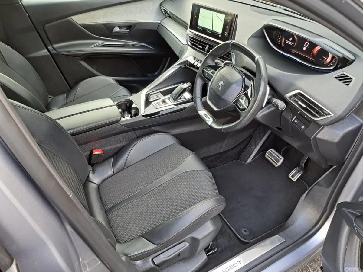 Peugeot 3008 SUV, Diesel, 2023, Grey