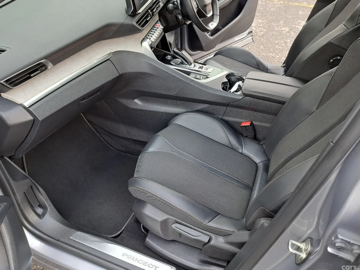 Peugeot 3008 SUV, Diesel, 2023, Grey
