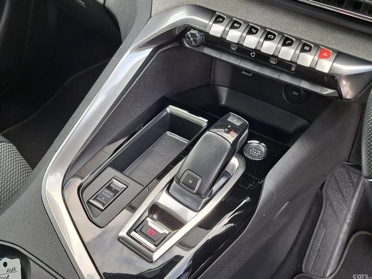 Peugeot 3008 SUV, Diesel, 2023, Grey
