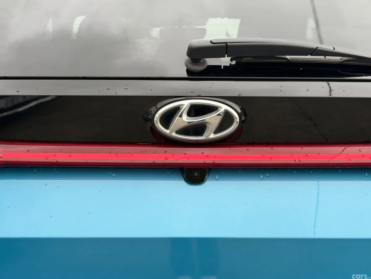 Hyundai i20 Hatchback, Petrol, 2022, Blue