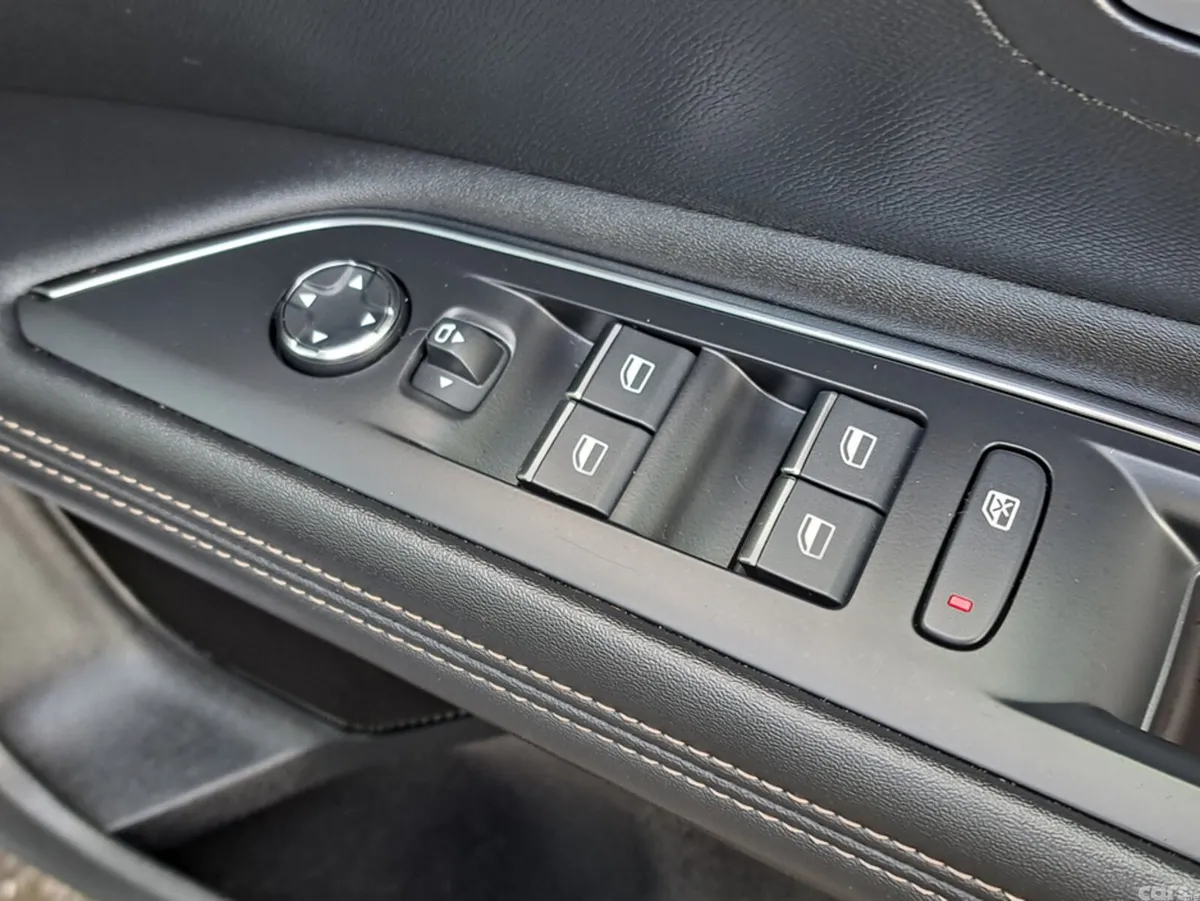 Peugeot 3008 SUV, Diesel, 2023, Grey