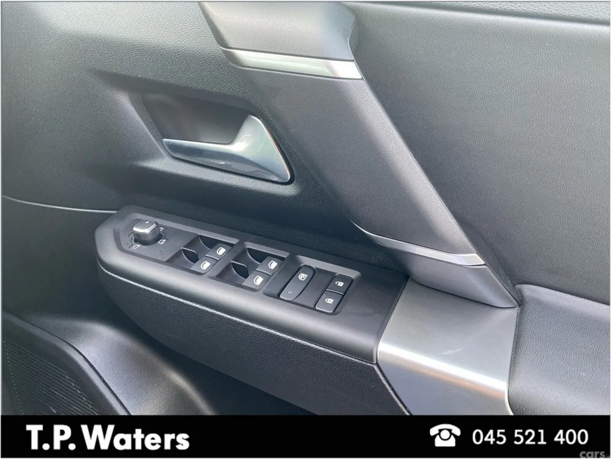 Jeep Compass SUV, Petrol Hybrid, 2026, White