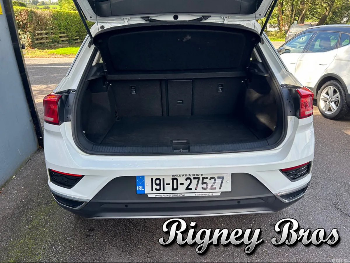Volkswagen T-Roc Hatchback, Diesel, 2019, White