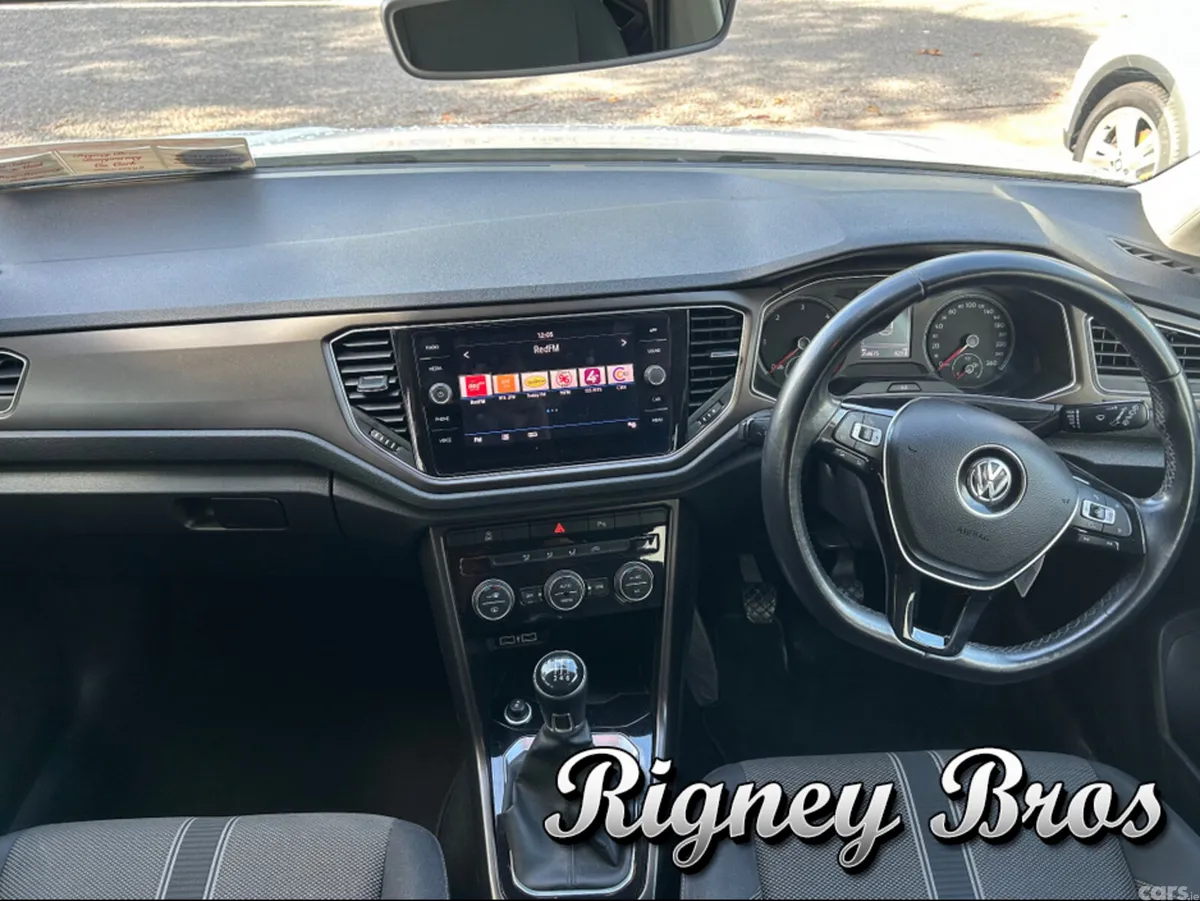 Volkswagen T-Roc Hatchback, Diesel, 2019, White